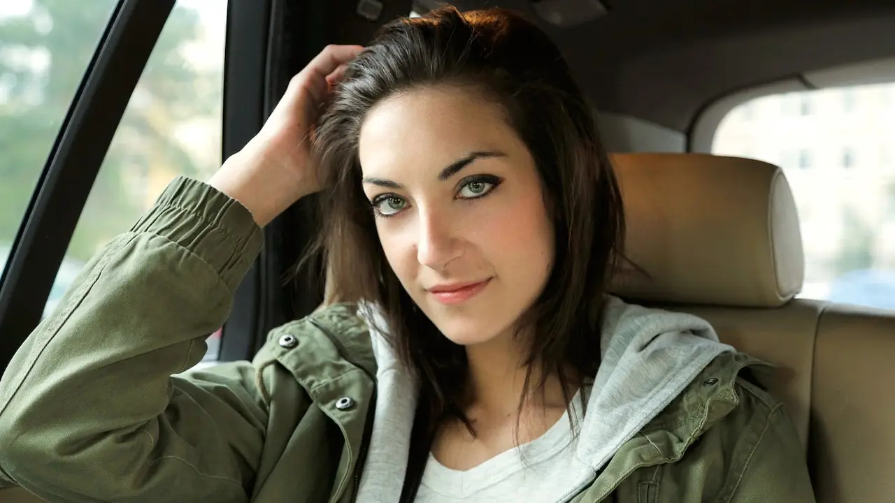 Passenger Wants Driver's Big Cock