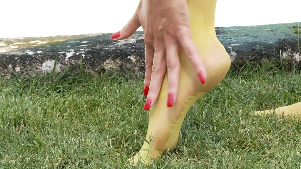 Worship Her In The Sun!