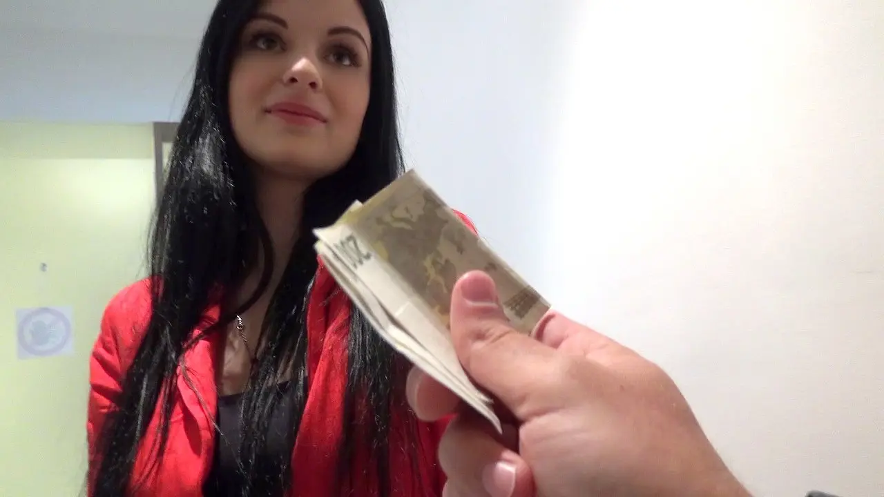 Alice Nice - Czech Gal Gets Picked Up (Mofos 2015)