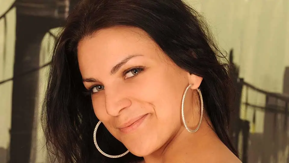 Anella - Fresh Newcomer Anella's Show (PornWorld 2009)