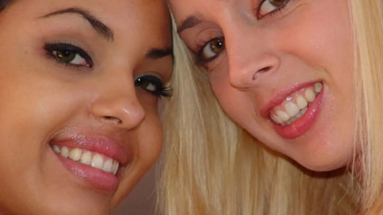 Victoria and Kelly (Bangbros 2005)