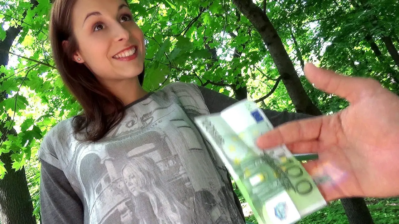 Antonia Sainz - Brunette Sucks Dick For Cash (Mofos 2015)