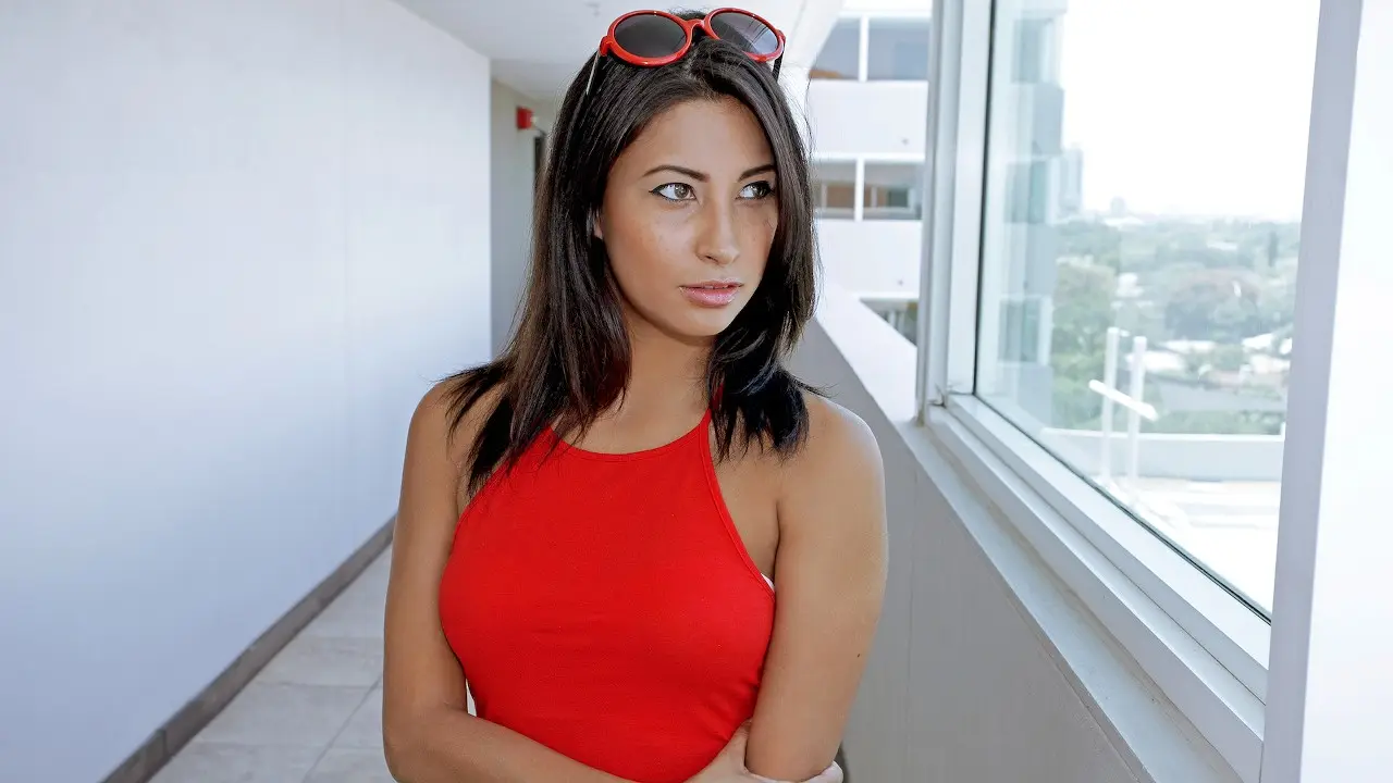 Latina Hottie Gets Fucked