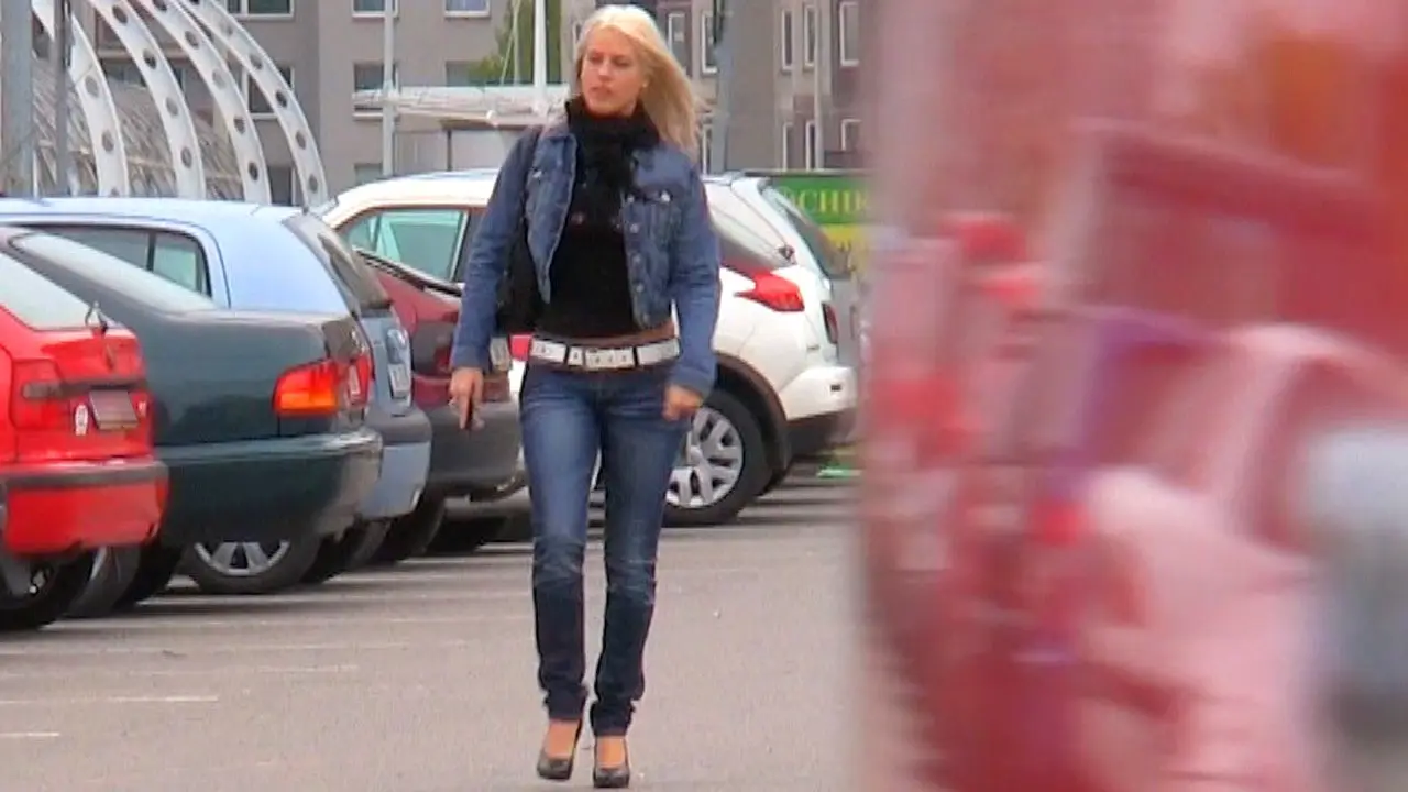 Cock in the Coffee Shop (Mofos 2012)