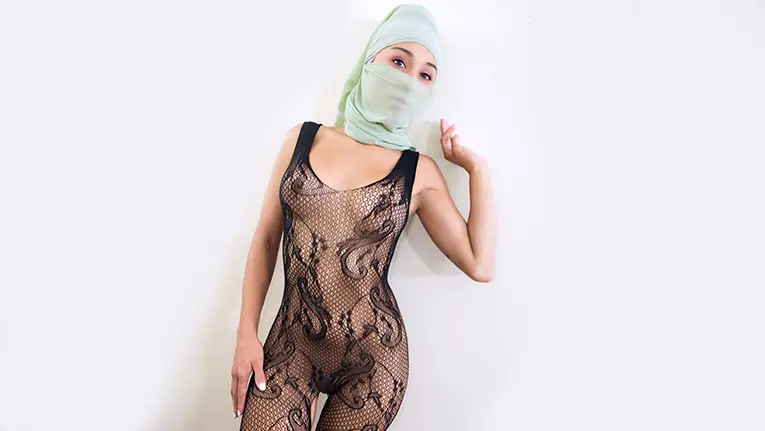 Underneath the Hijab (TeamSkeet 2020)