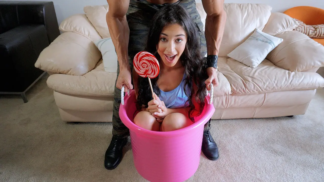 Deepthroating Latina Makes it Fit (Mofos 2016)