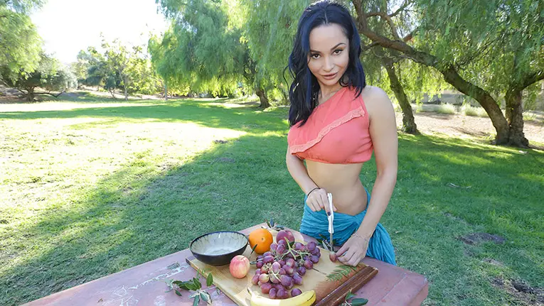 Crystal Rush - Picnic And A Hard Dick (TeamSkeet 2018)