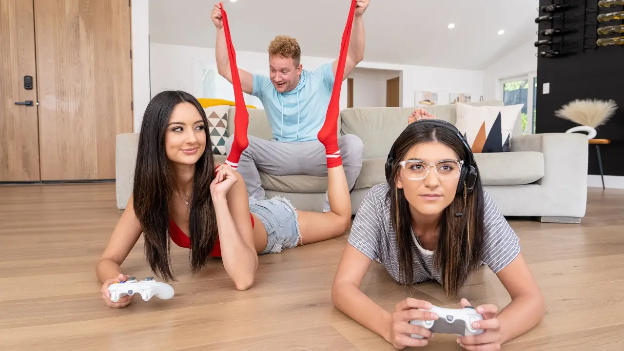 Fucking Gamer Roomie's BF (RealityKings 2023)