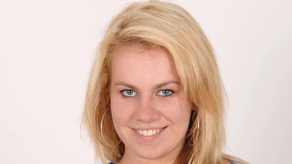 Hot-blooded Babe At Casting (PornWorld 2010)