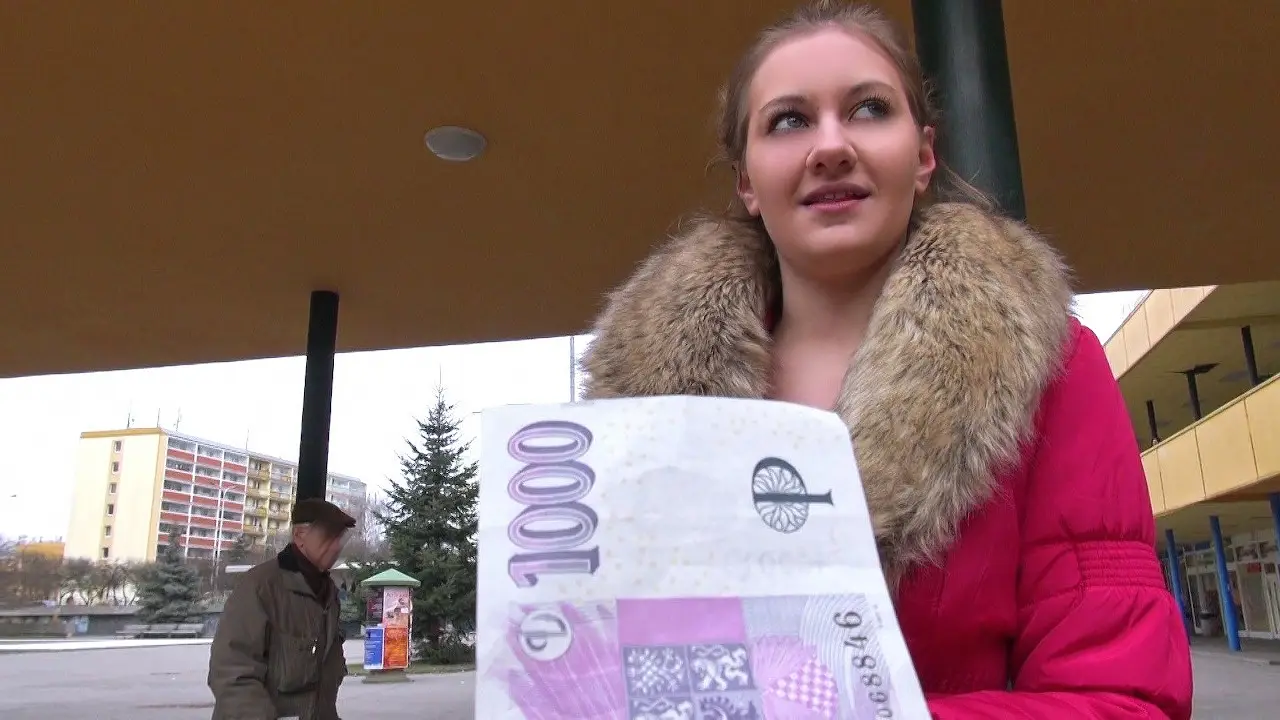 Gabriella Danielsova - Lilia's Outdoor Public Sex (Mofos 2014)