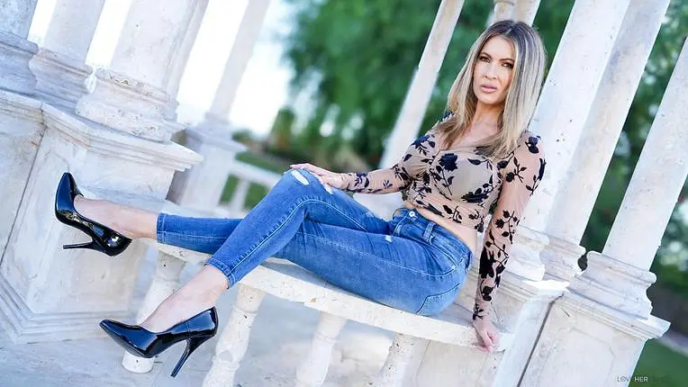 JOI Foot Tease With Gigi Dior (LoveHerFilms 2025)