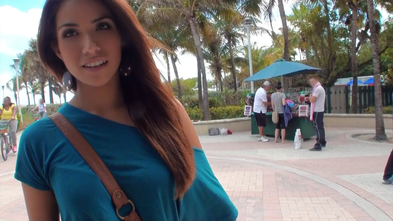 Isabella's Afternoon Fuck-Break (Mofos 2014)