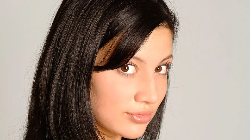 Krisztina Banx - Beautiful Babe Gets Naked For You! (PornWorld 2011)