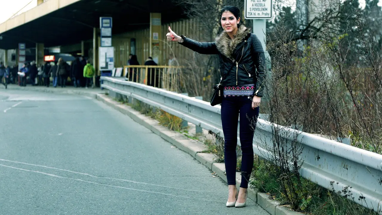 Czech Honey's Roadside Sex Tape (Mofos 2016)