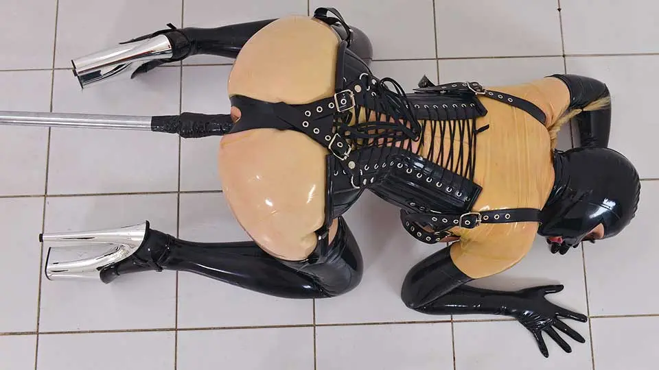 Prick On A Stick - Latex Babe Gets Stuffed With Extreme Dildo (PornWorld 2016)