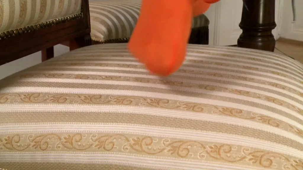 Sweetie Lays On The Spice! (PornWorld 2011)