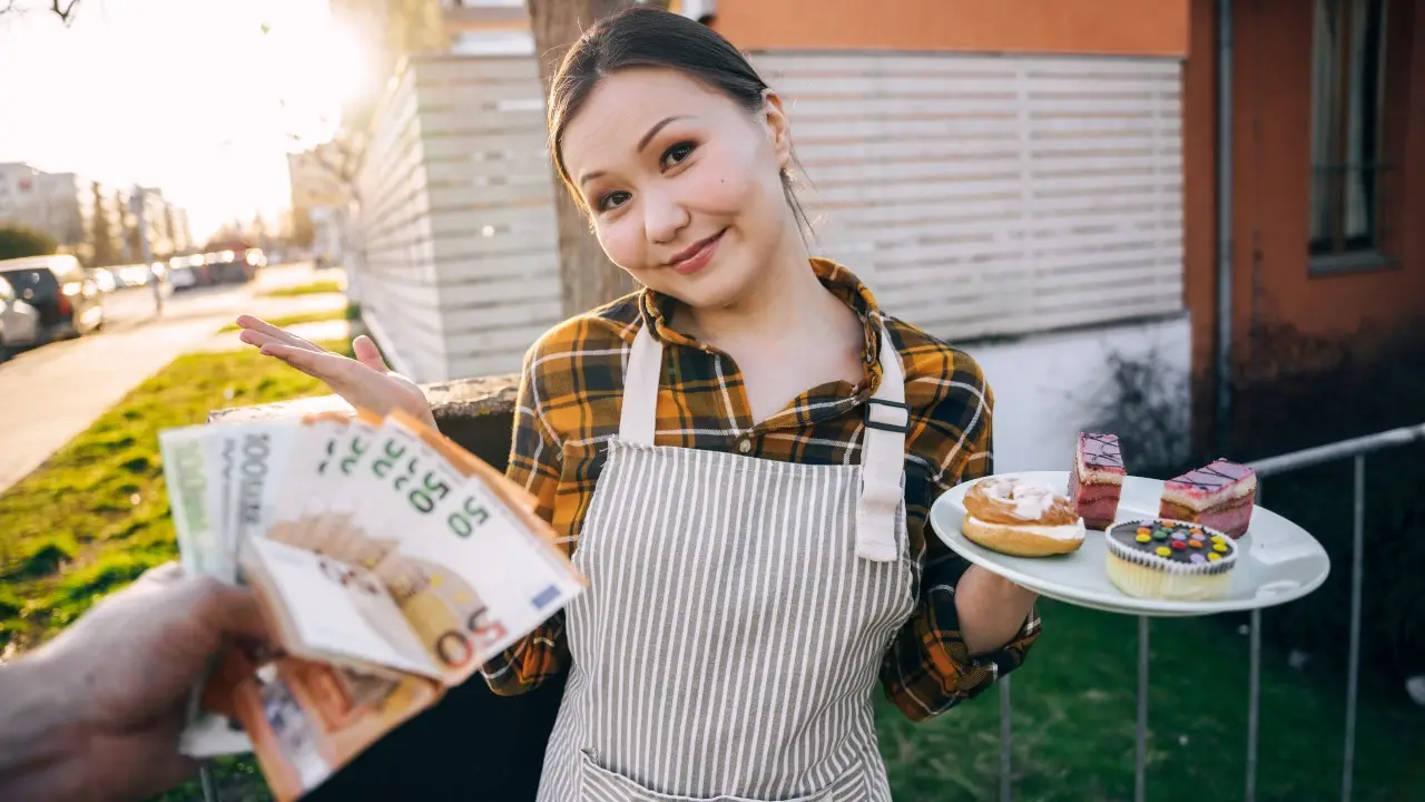 Cream Cakes and a Creampie (FakeHub 2022)