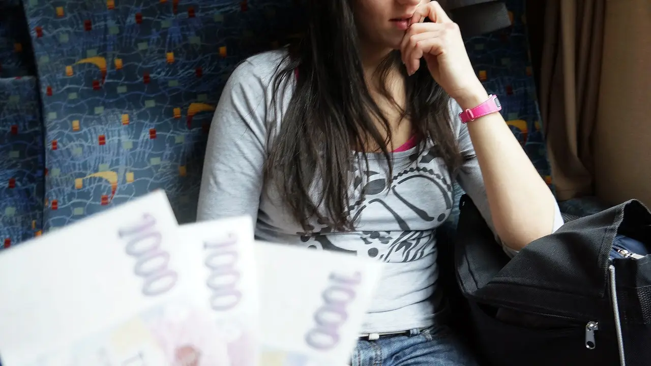 Mea Melone - Riding The Rails (Mofos 2012)