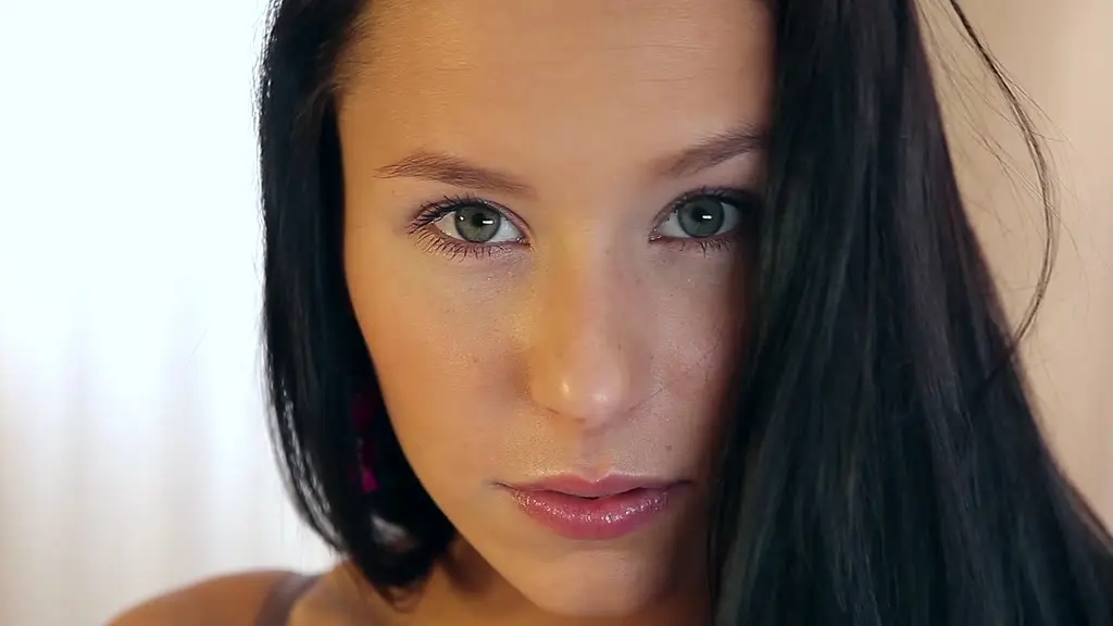 Mira - Stem-tastic Stunner (PornWorld 2013)