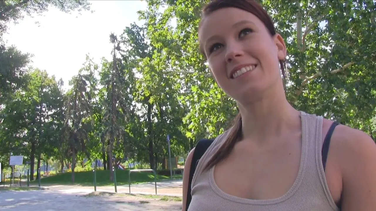Money Makes Athletic Beauty Jump On Stranger's Dick (FakeHub 2013)