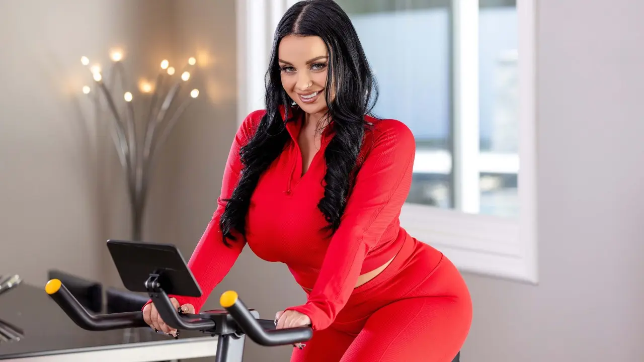 He Likes Bike Seats And He Cannot Lie (Brazzers 2025)