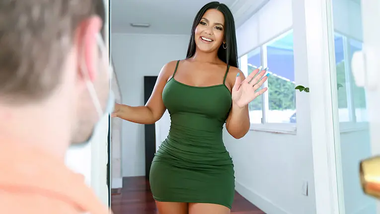 Rose Monroe - Deal That You Can't Resist (TeamSkeet 2021)