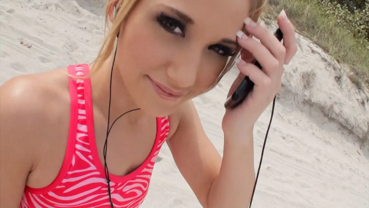 Shelby Paige - Work That Pussy Out (Mofos 2013)