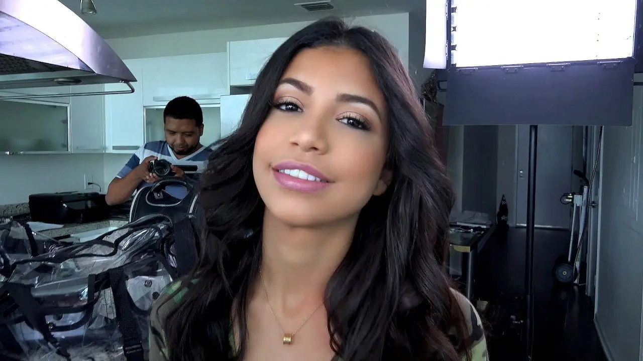 Veronica Rodriguez's Sloppy Blowjob (Mofos 2016)