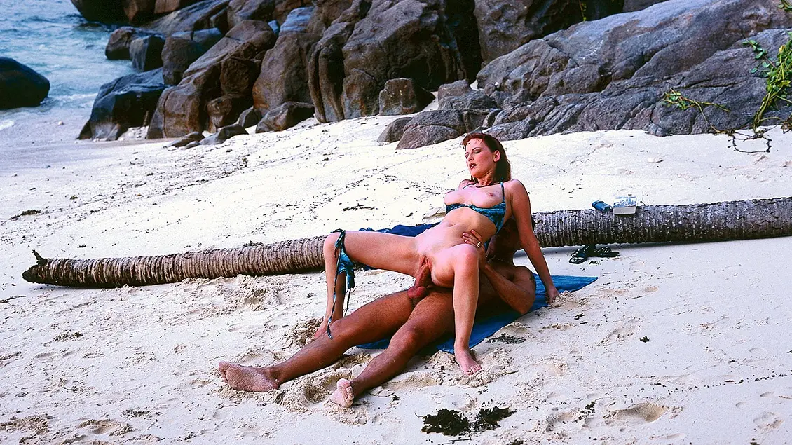 Miss Veronica Is Very Horny and aboard a Boat in a Tropical Location (Private 2012)