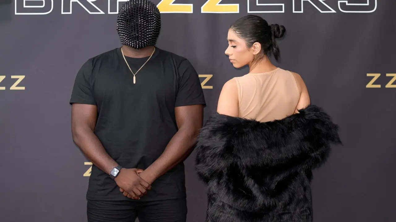 Brazzers Loves Violet's Asshole (Brazzers 2025)